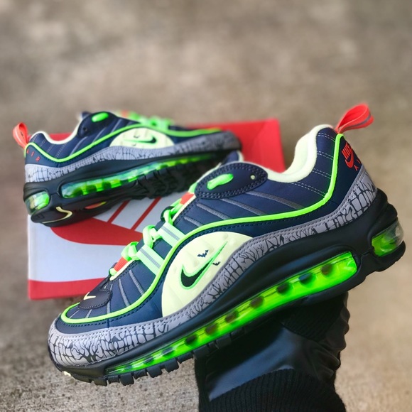 halloween 98 air max